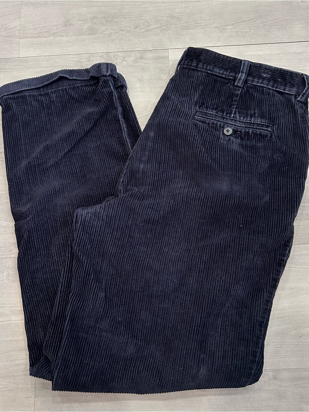 Jos A Bank Mens Corduroy Pants 36x34 Navy Blue Pleated Front Cuffed Preppy